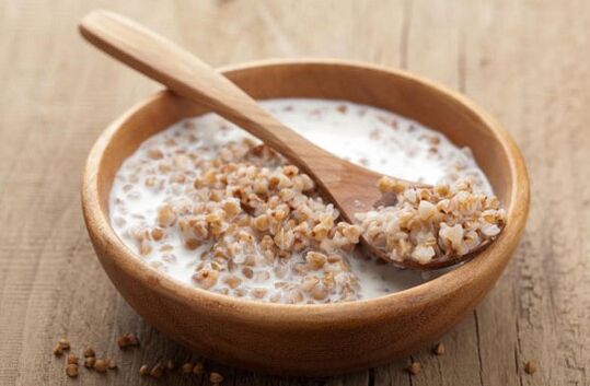 Kefir bilan karabuğday pyuresi